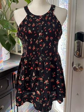 Torrid Black with Cherries Button-Front Top Size 00